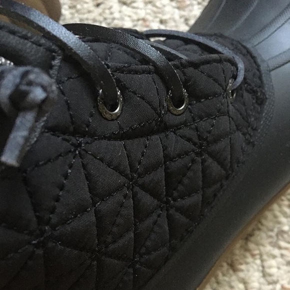black quilted sperry duck boots - Picture 4 of 4